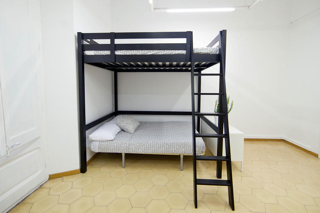 Room In Girona Cameră foto